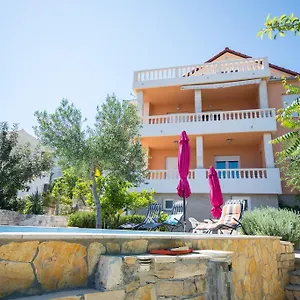 Apartment Apartmani Cubela Trogir